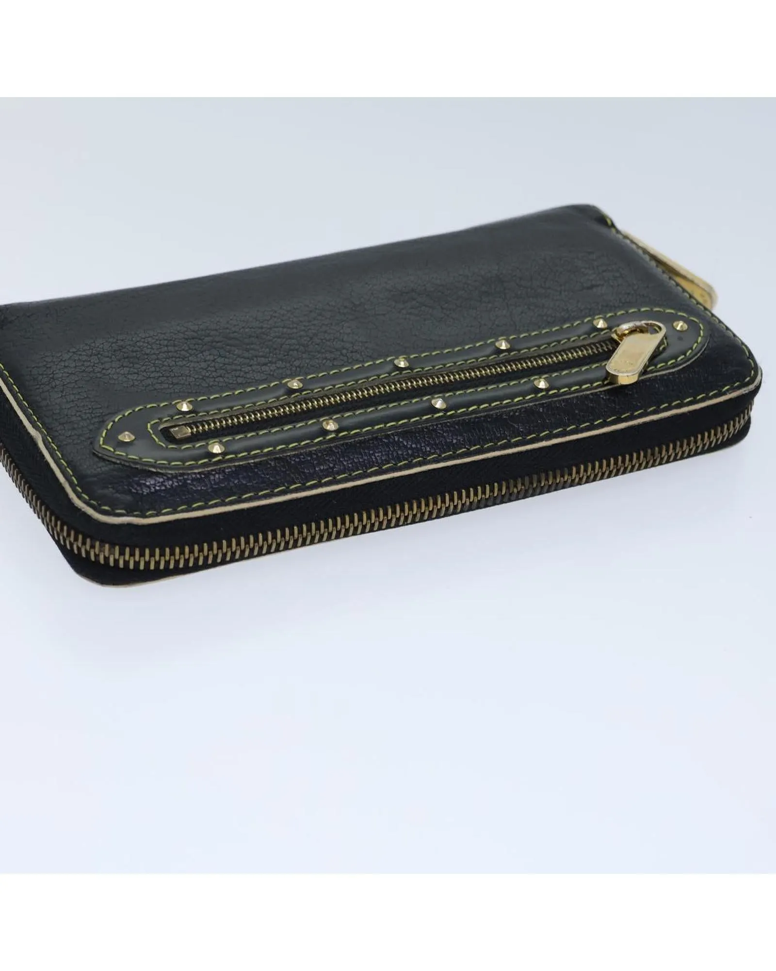 Black Leather Long Wallet with Zipper Closure and Multiple Card Slots