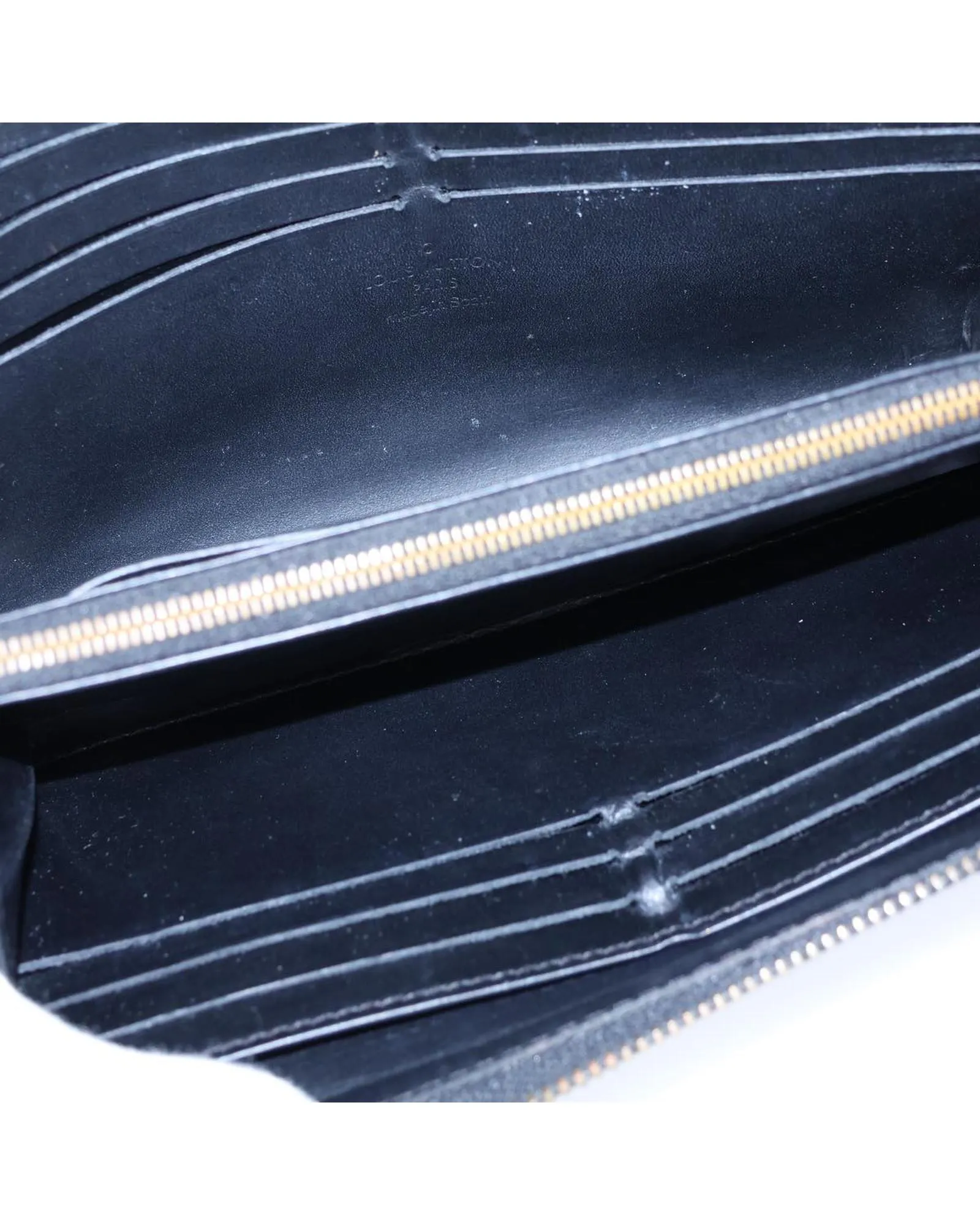 Black Leather Long Wallet with Zipper Closure and Multiple Card Slots