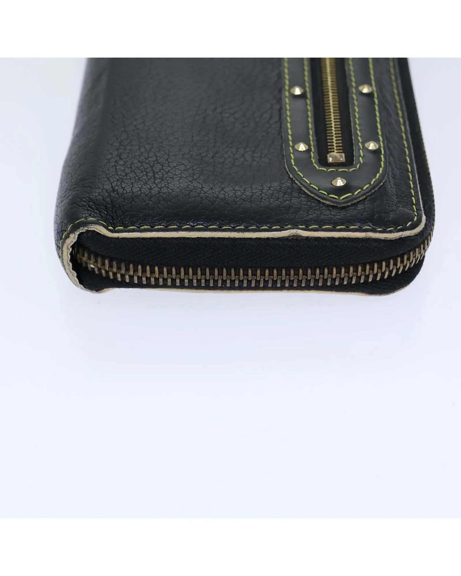 Black Leather Long Wallet with Zipper Closure and Multiple Card Slots