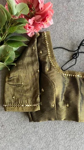 Black tissue mirror embroidery blouse