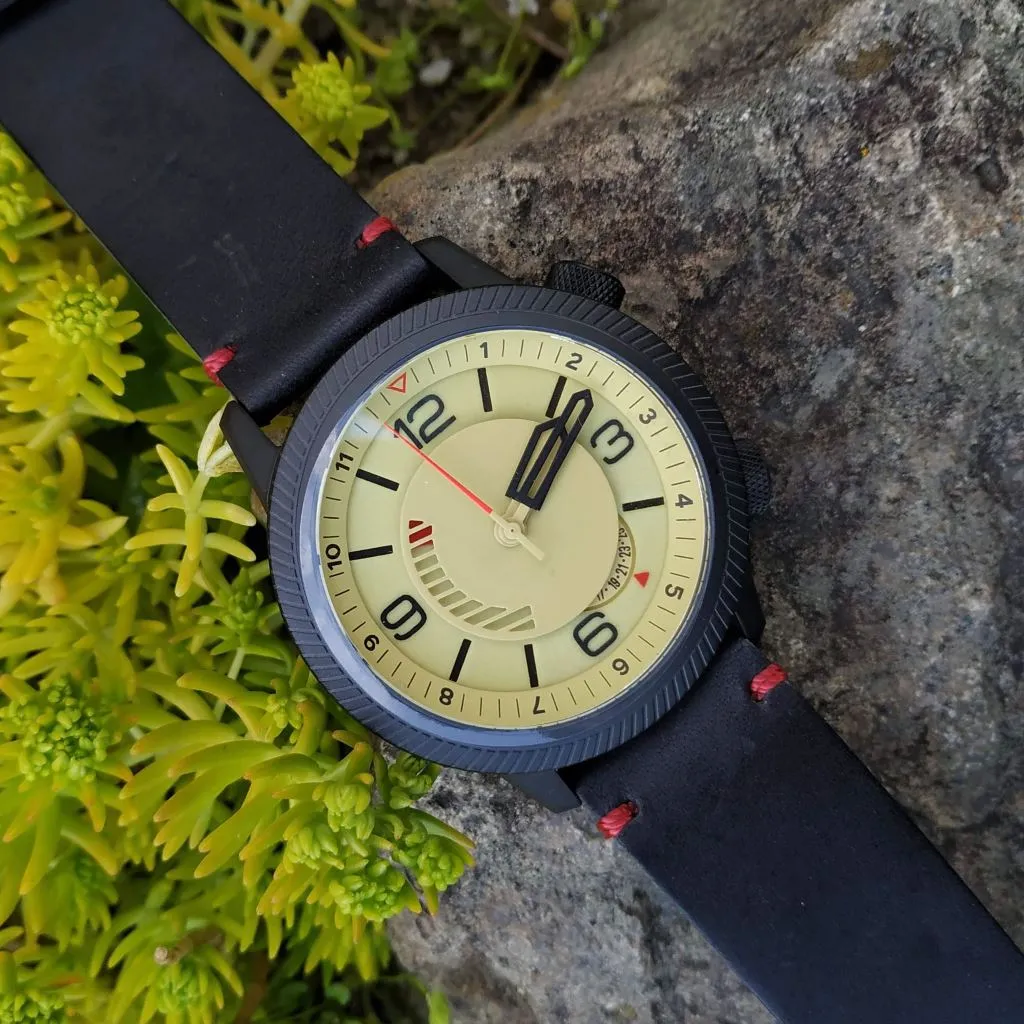 Draken Kalahari Limited&nbsp;Edition (Sand&nbsp;Dial,&nbsp;Black&nbsp;Case)