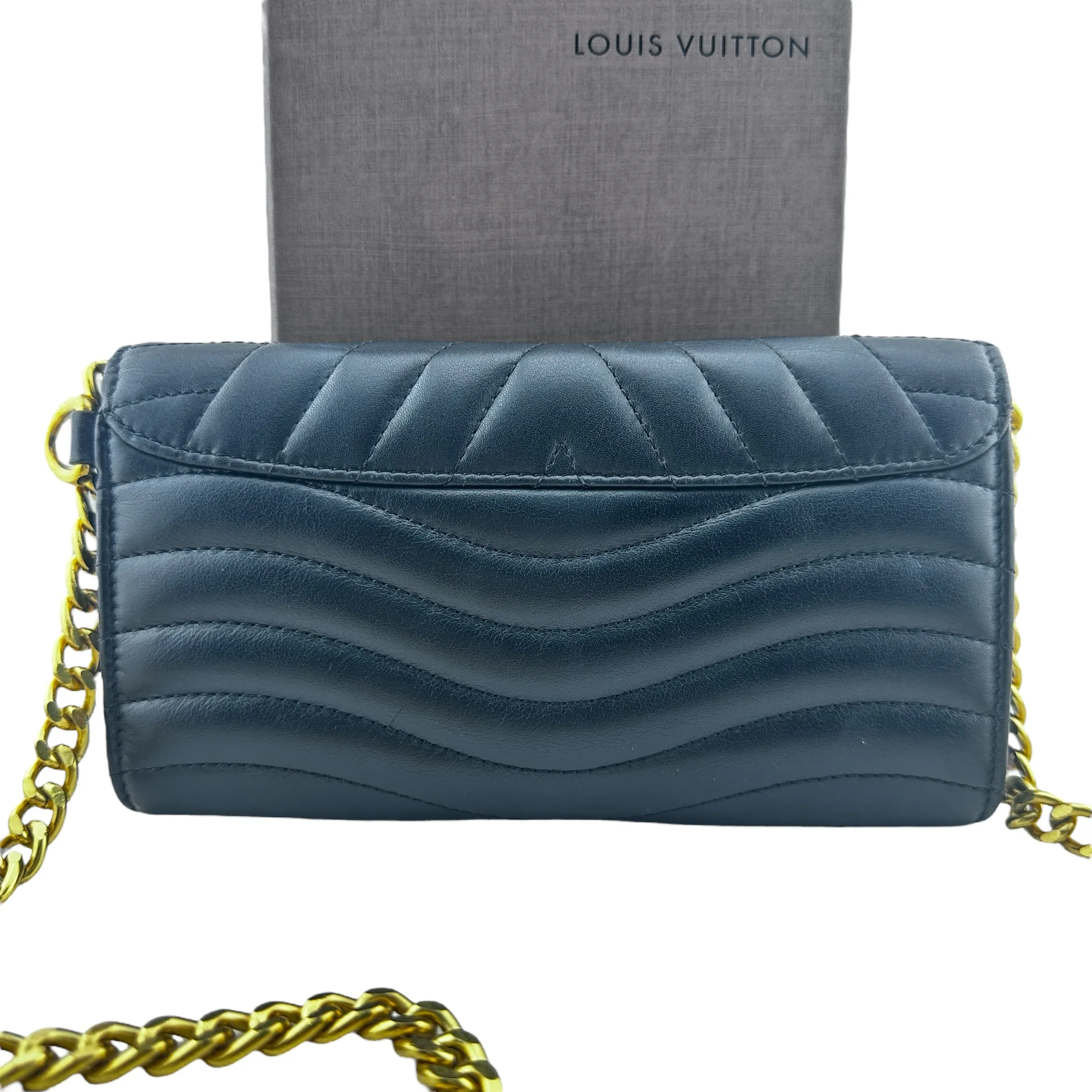 LOUIS VUITTON Leather New Wave Wallet with Unbranded Chain
