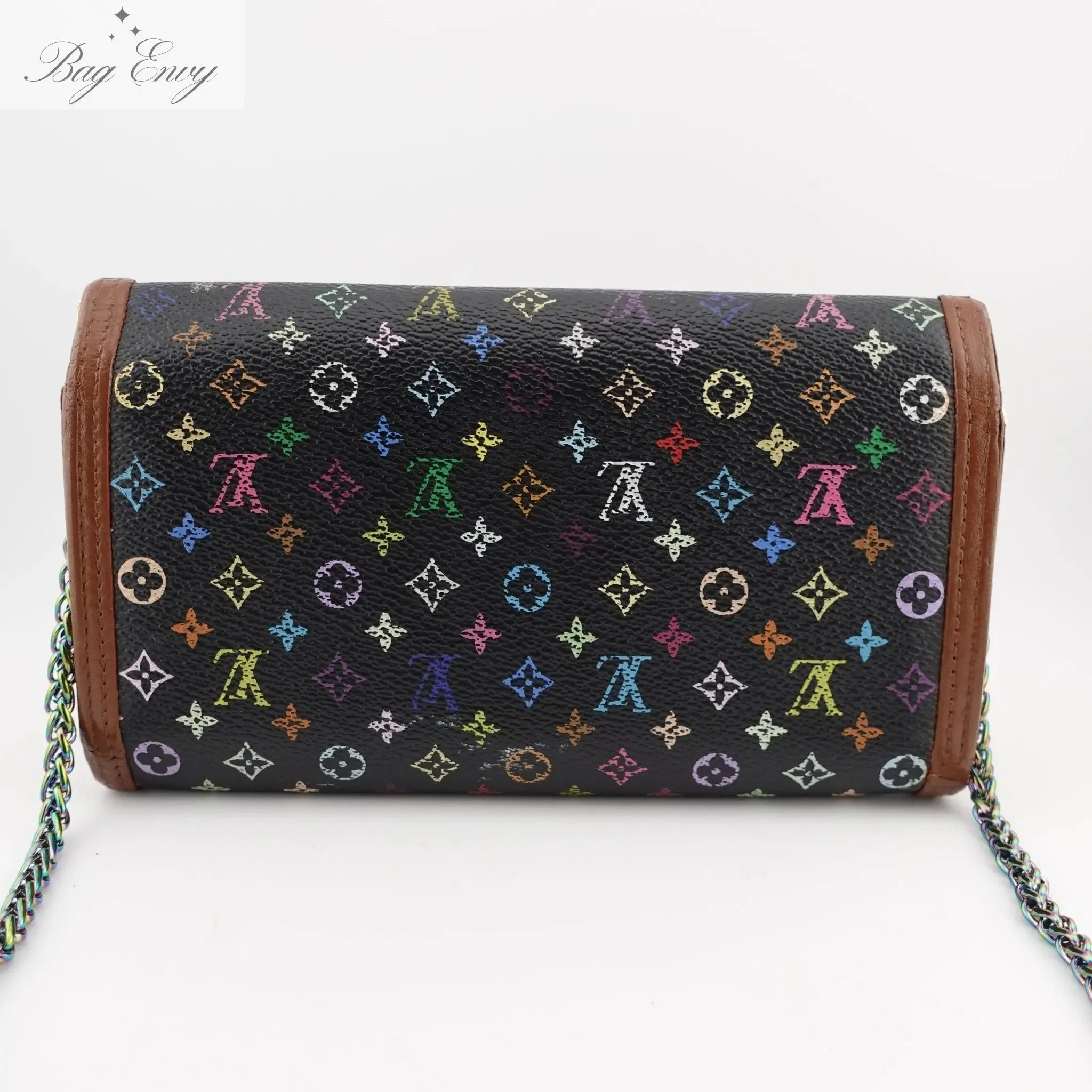 LOUIS VUITTON Multicolor Monogram International Wallet On Chain