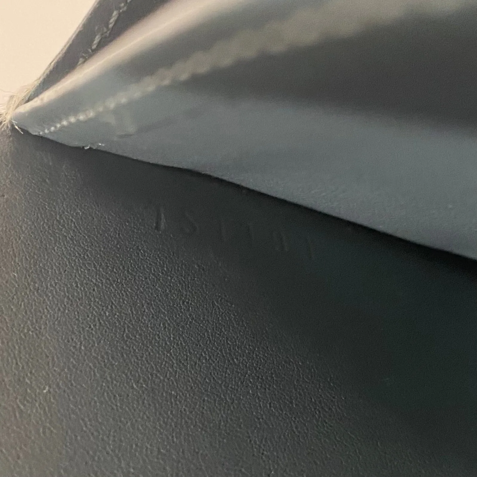Louis Vuitton Vernis Wallet